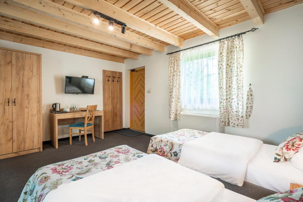 Labedz Hotel Karczma Iława Dış mekan fotoğraf